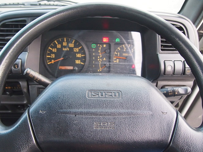 いすゞ エルフ ウイング車 小型 KK-NKR71LV 年式 H11[写真23]