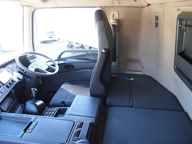 三菱ふそう スーパーグレート 平ボディ 大型 LKG-FV54VZ 年式 H22[写真22]