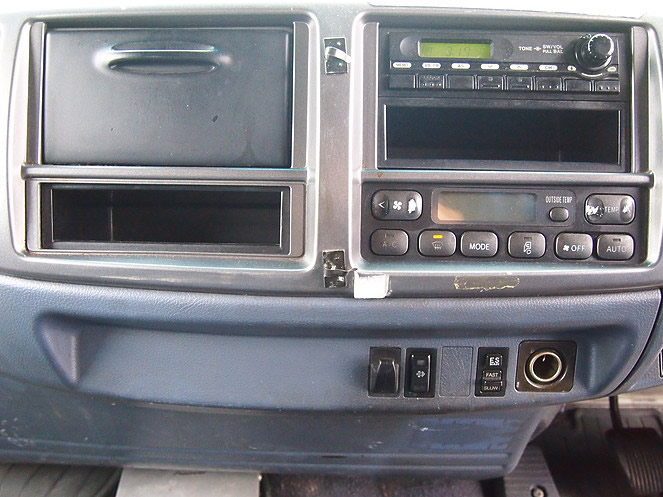 日野 レンジャー ウイング車 中型 PB-FD8JMFG 年式 H17[写真23]