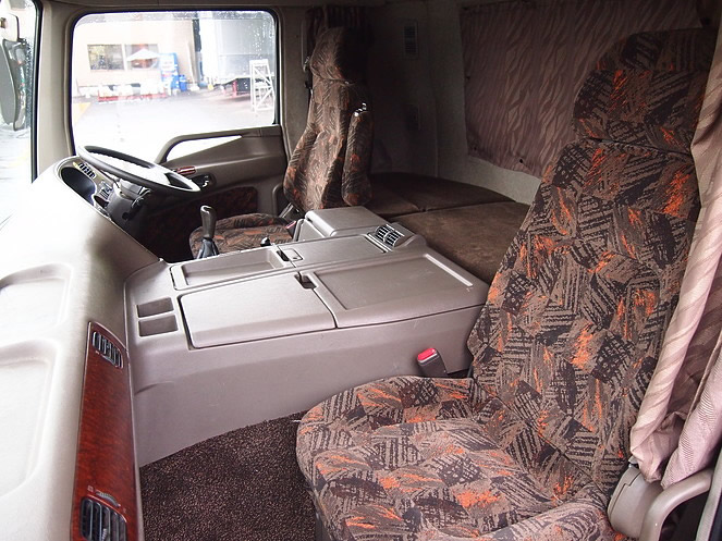 三菱ふそう スーパーグレート 平ボディ 大型 PJ-FU54JUZ 年式 H17[写真25]