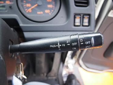 いすゞ フォワード 冷凍ウイング 中型 KK-FRR35L4 年式 H15 [写真34]