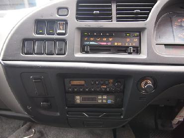 いすゞ フォワード 冷凍ウイング 中型 KK-FRR35L4 年式 H15 [写真28]