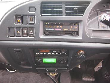 いすゞ フォワード 冷凍バン 中型 PA-FRR34L4 年式 H18 [写真21]