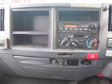 いすゞ エルフ バン車 小型 BKG-NMR85AN 年式 H20 [写真18]