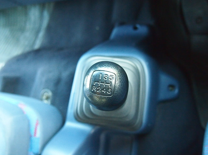 日野 レンジャー ウイング車 中型 KK-FD1JLEG 年式 H14[写真26]