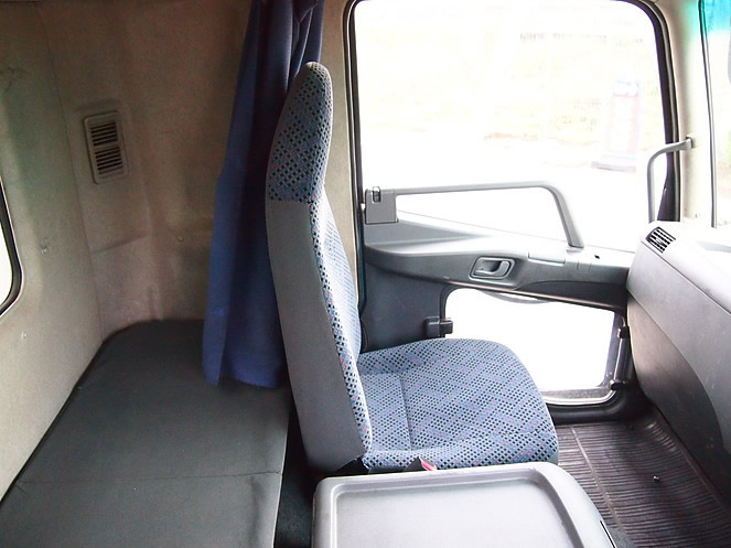 三菱ふそう ファイター ウイング車 中型 PA-FK61F 年式 H18[写真23]