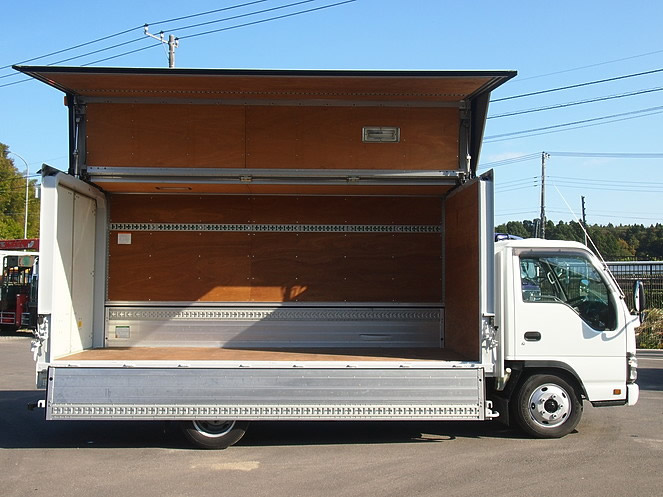 いすゞ エルフ ウイング車 小型 PB-NKR81AN 年式 H17[写真07]
