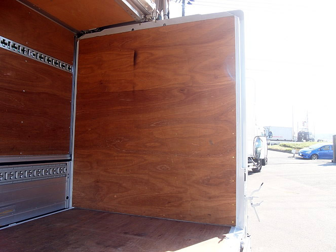 いすゞ エルフ ウイング車 小型 PB-NKR81AN 年式 H17[写真18]