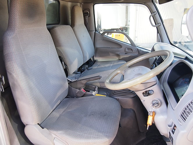 トヨタ ダイナ 平ボディ 小型 KK-XZU412 年式 H14[写真16]