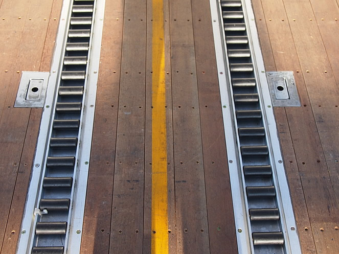 UDトラックス クオン ウイング車 大型 PKG-CD4ZA 年式 H19[写真27]