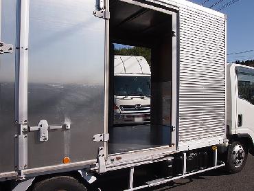 いすゞ エルフ バン車 小型 BDG-NMR85AN 年式 H19 [写真09]