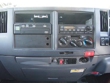 いすゞ エルフ バン車 小型 BDG-NMR85AN 年式 H19 [写真18]