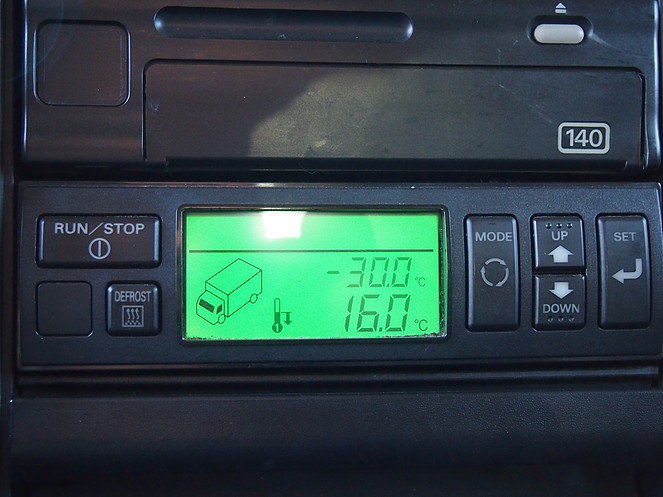 三菱ふそう ファイター 冷凍ウイング 中型 PA-FK61F 年式 H18[写真18]