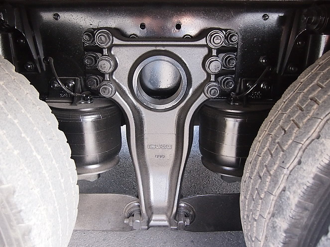 いすゞ ギガ 平ボディ 大型 PJ-CYJ51W5 年式 H16[写真35]