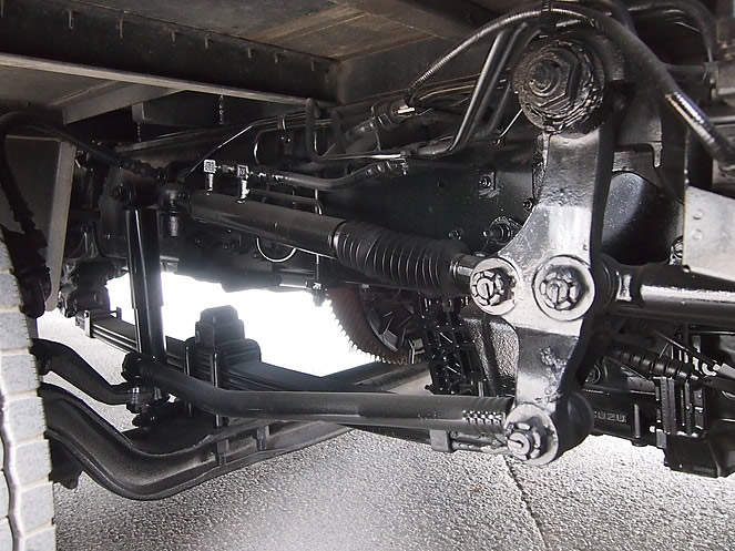 いすゞ ギガ 平ボディ 大型 PJ-CYJ51W5 年式 H16[写真33]