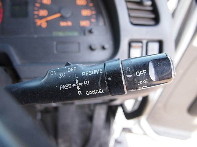 いすゞ ギガ 平ボディ 大型 PJ-CYJ51W5 年式 H16[写真23]