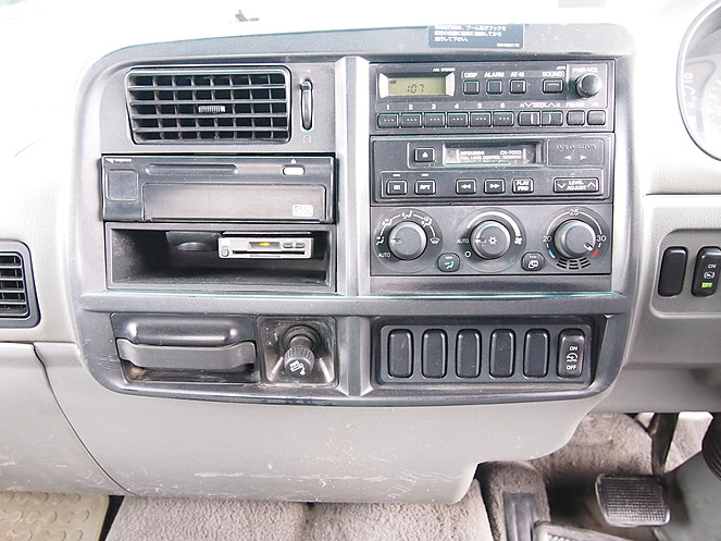 三菱ふそう ファイター ユニック 中増t KL-FK61FKZ 年式 H15[写真18]