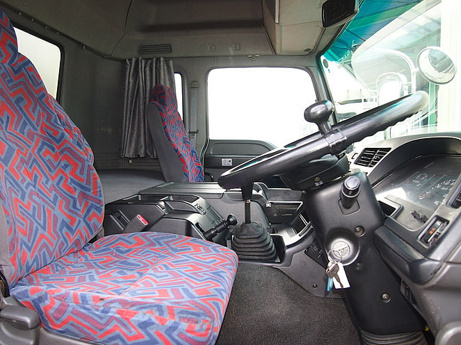 いすゞ  ウイング車 大型 PJ-CYJ51W6 年式 H18[写真09]