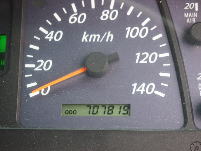 いすゞ  ウイング車 大型 PJ-CYJ51W6 年式 H18[写真12]