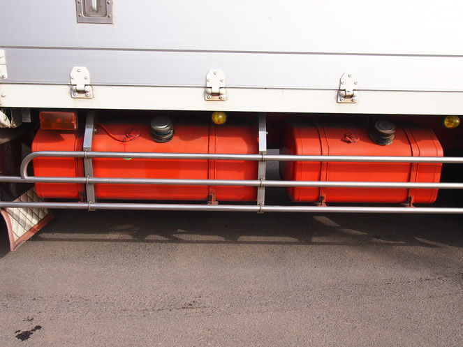 いすゞ  ウイング車 大型 PJ-CYJ51W6 年式 H18[写真17]