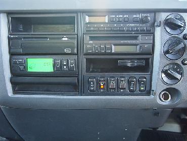 三菱ふそう ファイター 冷凍ウイング 中型 PA-FK61F 年式 H18 [写真17]