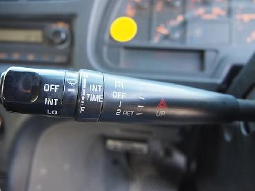 いすゞ ギガ 平ボディ 大型 PJ-CYJ51W5 年式 H16 [写真24]