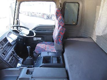 いすゞ ギガ 平ボディ 大型 PJ-CYJ51W5 年式 H16 [写真15]