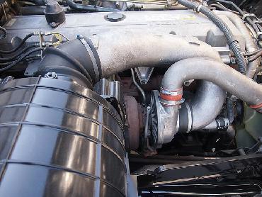 いすゞ ギガ 平ボディ 大型 PJ-CYJ51W5 年式 H16 [写真30]