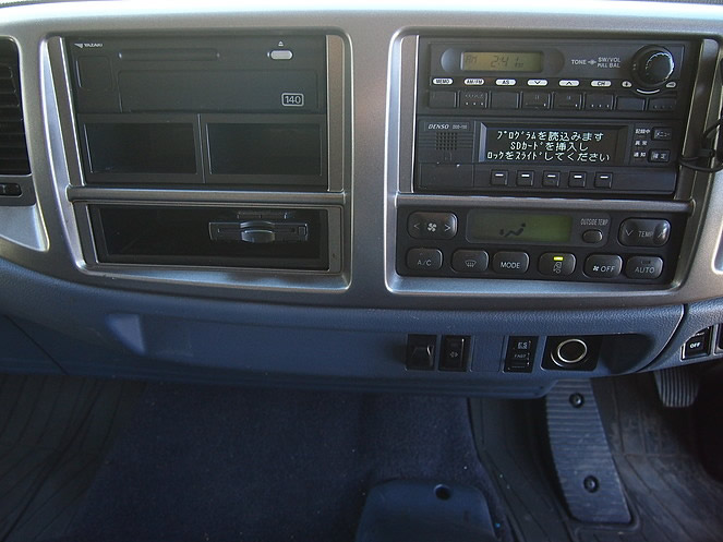 日野 レンジャー ウイング車 中型 BDG-FD8JPWA 年式 H21[写真24]