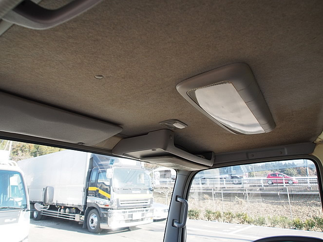 いすゞ エルフ バン車 小型 BKG-NLR85AN 年式 H19[写真20]