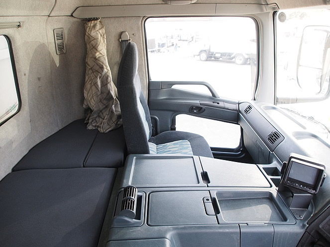 三菱ふそう スーパーグレート ウイング車 大型 KL-FU54JUZ 年式 H16[写真23]