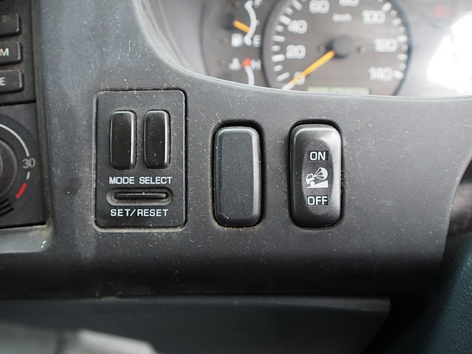 三菱ふそう スーパーグレート ウイング車 大型 KL-FU54JUZ 年式 H16[写真32]