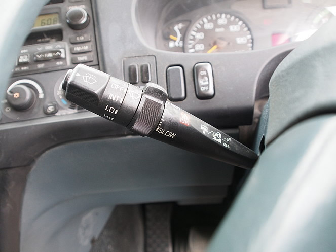 三菱ふそう スーパーグレート ウイング車 大型 KL-FU54JUZ 年式 H16[写真29]