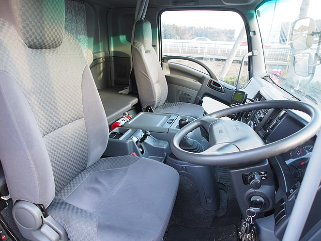 いすゞ フォワード 冷凍バン 中増t LDG-FTR34T2 年式 H23[写真21]