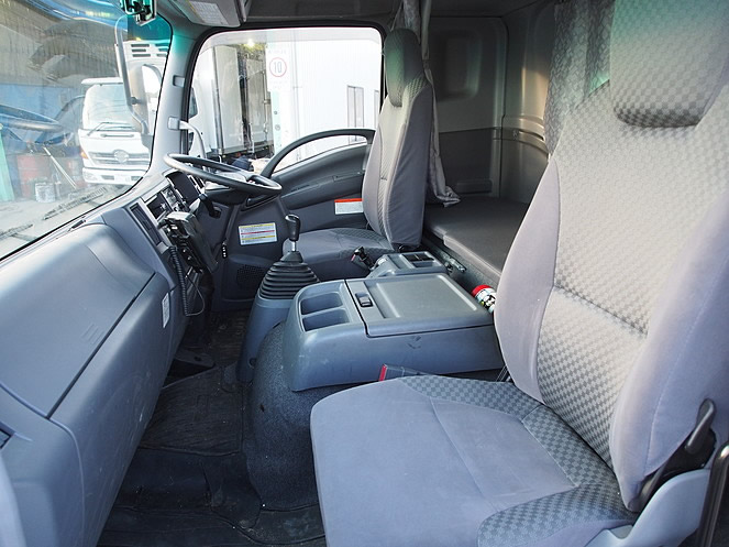 いすゞ フォワード 冷凍バン 中増t LDG-FTR34T2 年式 H23[写真27]
