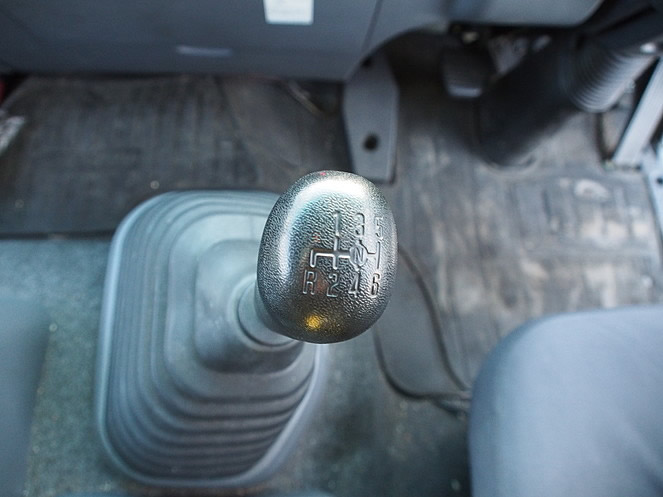 いすゞ フォワード 冷凍バン 中増t LDG-FTR34T2 年式 H23[写真25]