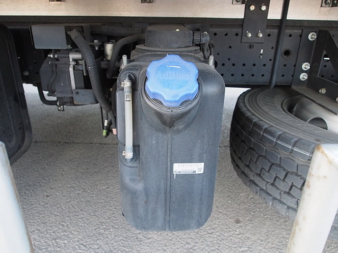 いすゞ フォワード 冷凍バン 中増t LDG-FTR34T2 年式 H23[写真48]