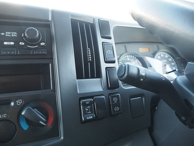 いすゞ フォワード 冷凍バン 中型 PDG-FRR34T2 年式 H20[写真32]