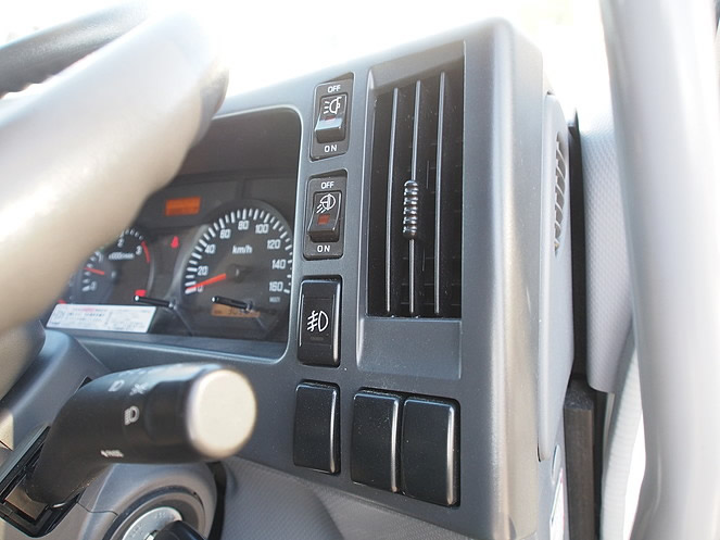 いすゞ フォワード 冷凍バン 中型 PDG-FRR34T2 年式 H20[写真31]