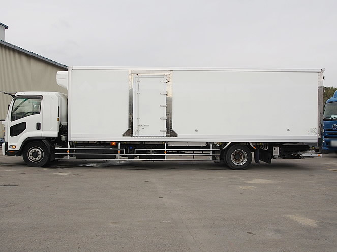 いすゞ フォワード 冷凍バン 中増t LDG-FTR34T2 年式 H23[写真06]