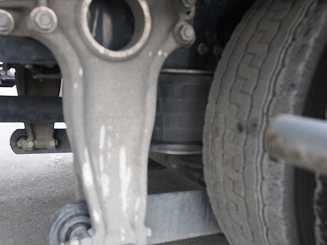 いすゞ フォワード 冷凍バン 中増t LDG-FTR34T2 年式 H23[写真49]