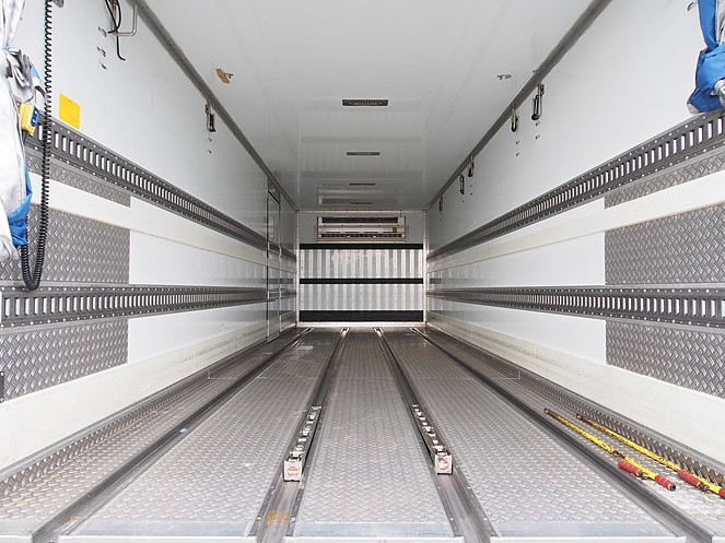 いすゞ フォワード 冷凍バン 中増t LDG-FTR34T2 年式 H23[写真17]