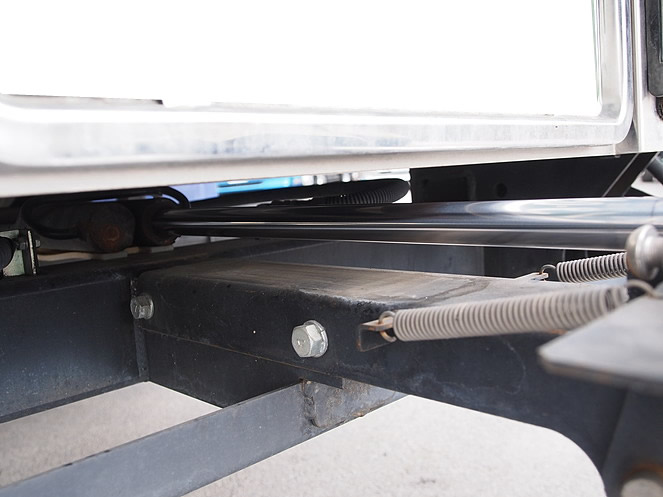 いすゞ フォワード 冷凍バン 中増t LDG-FTR34T2 年式 H23[写真15]