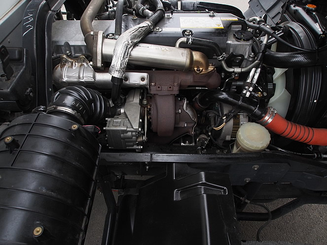 いすゞ フォワード 冷凍バン 中増t LDG-FTR34T2 年式 H23[写真40]