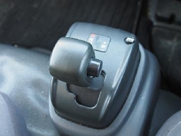 いすゞ エルフ バン車 小型 BKG-NLR85AN 年式 H19 [写真18]