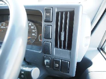 いすゞ エルフ バン車 小型 BKG-NLR85AN 年式 H19 [写真22]