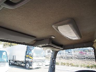 いすゞ エルフ バン車 小型 BKG-NLR85AN 年式 H19 [写真20]