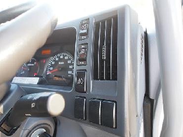 いすゞ フォワード 冷凍バン 中型 PDG-FRR34T2 年式 H20 [写真31]