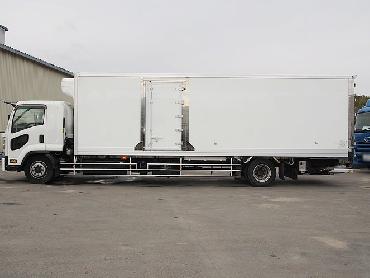 いすゞ フォワード 冷凍バン 中増t LDG-FTR34T2 年式 H23 [写真06]