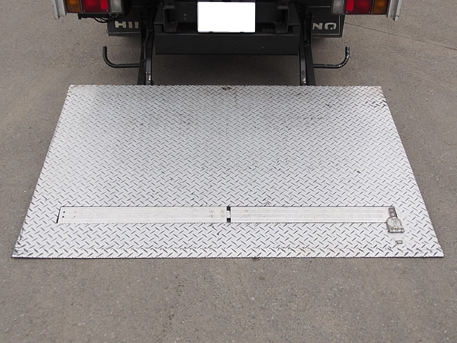 日野 デュトロ バン車 小型 PB-XZU306M 年式 H17[写真13]